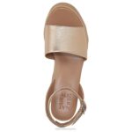 mujer Naturalizer cuero dorado suave sandalia con cuña brynn RTZ4T363 - Imagen 4